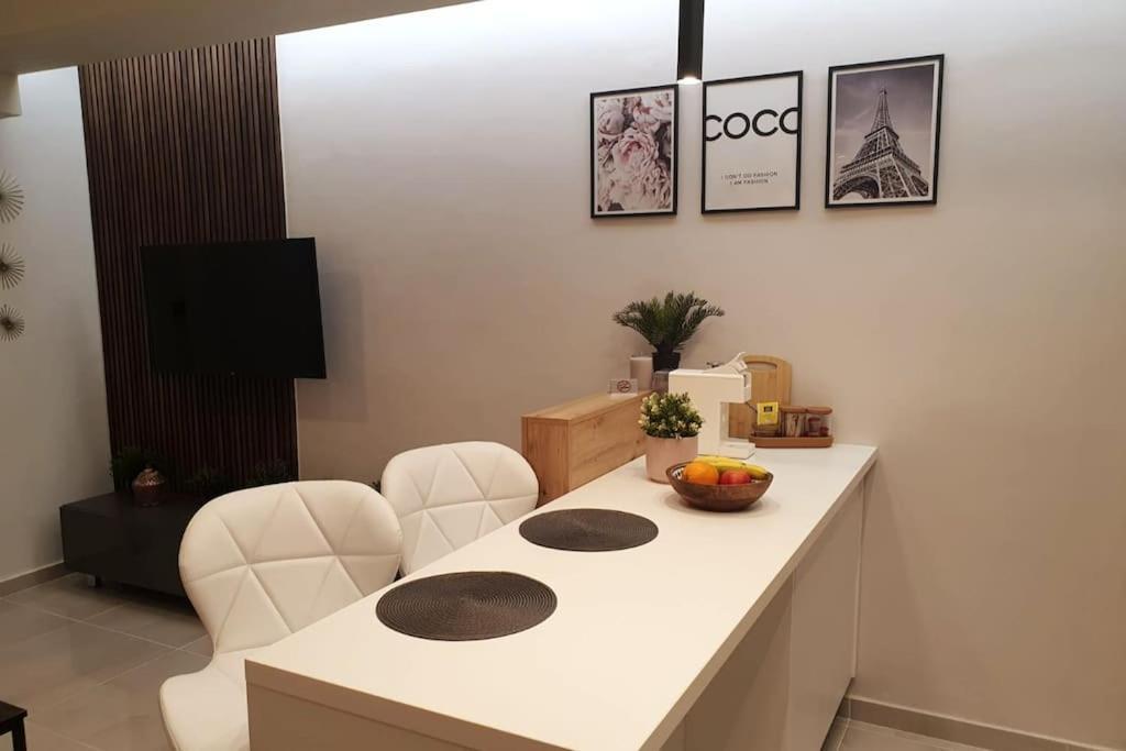 Pleasantstay City Appartement Thessaloniki Exterior foto